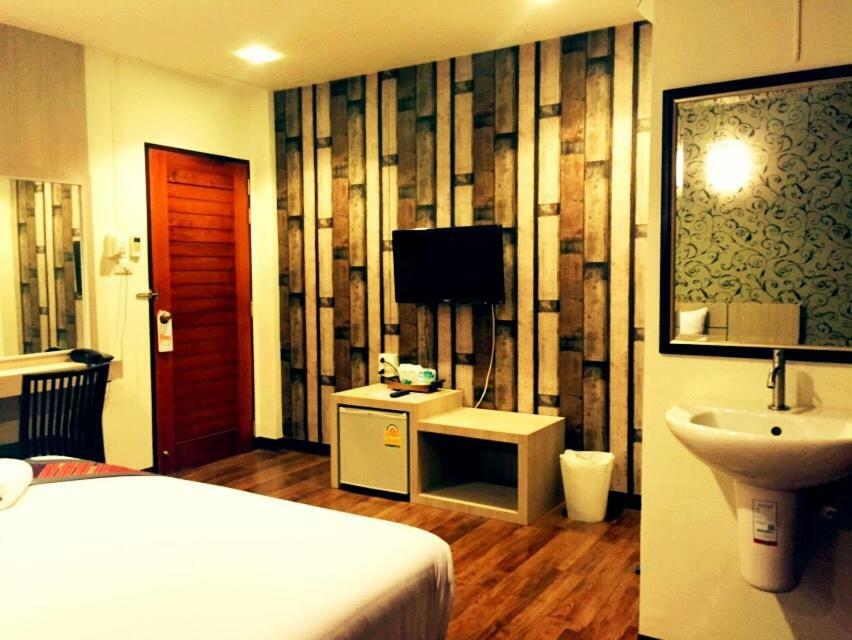 P-Residence Хатъяй Экстерьер фото